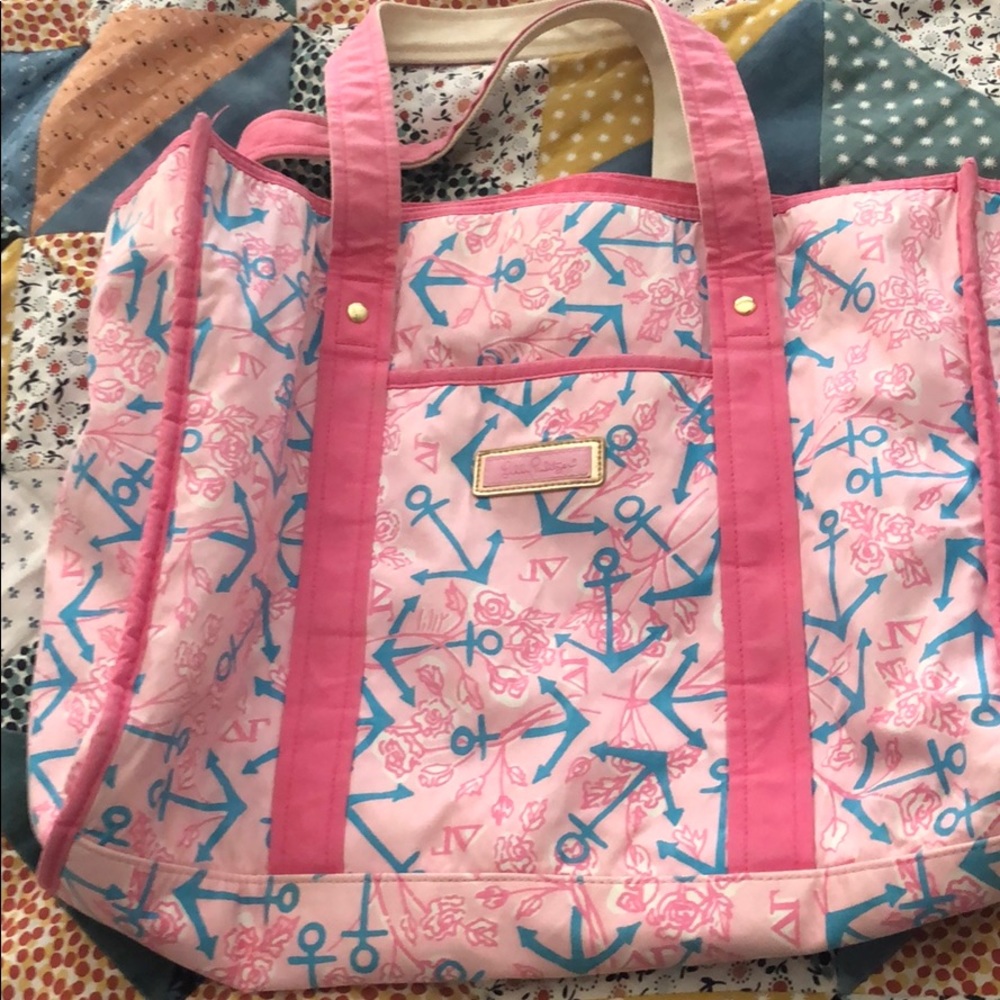 Discontinued Lilly Pulitzer Delta Gamma Tote ⚓️